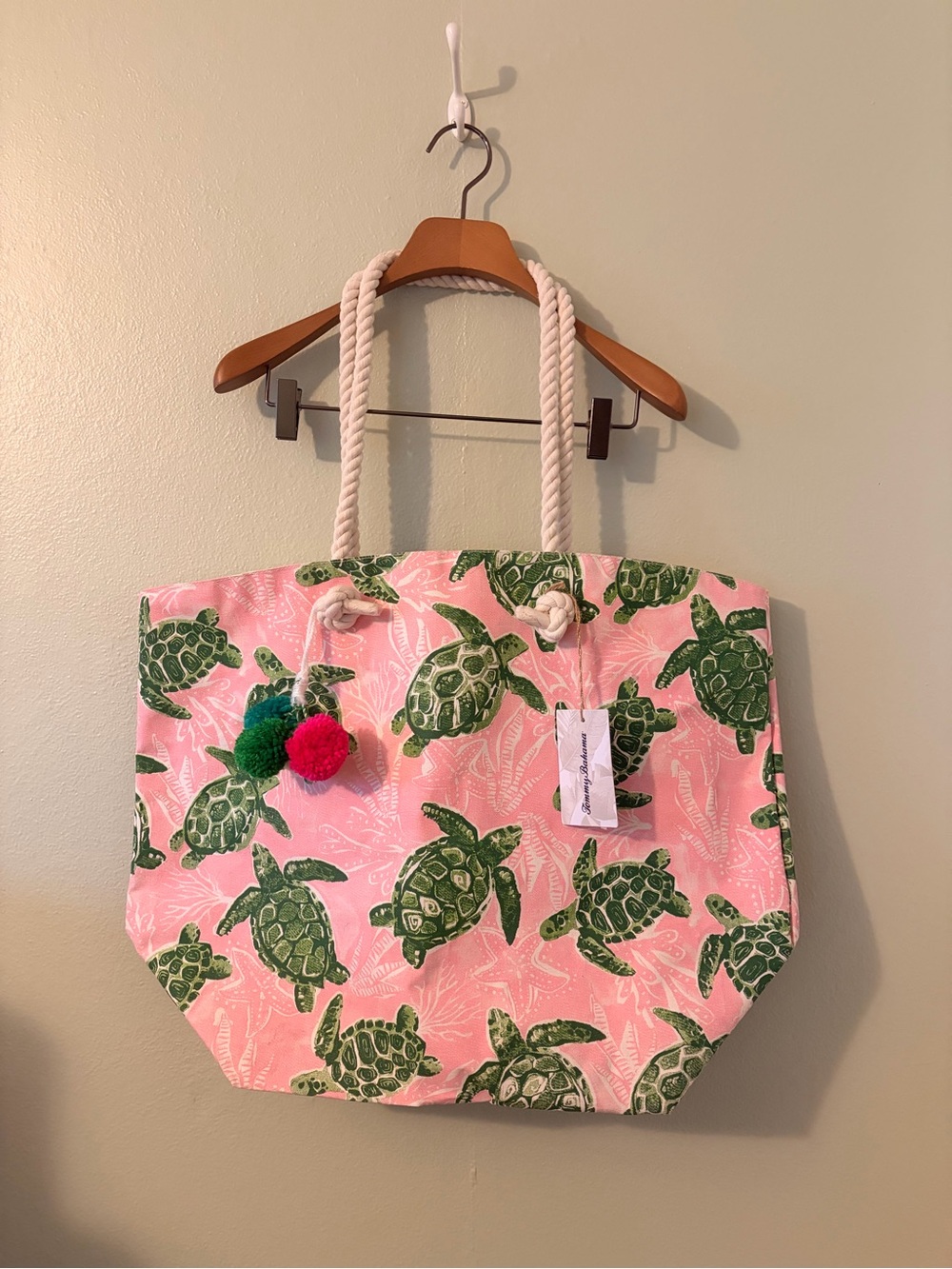 NWT Tommy Bahama Pink Tote with Green Sea Turtle Print